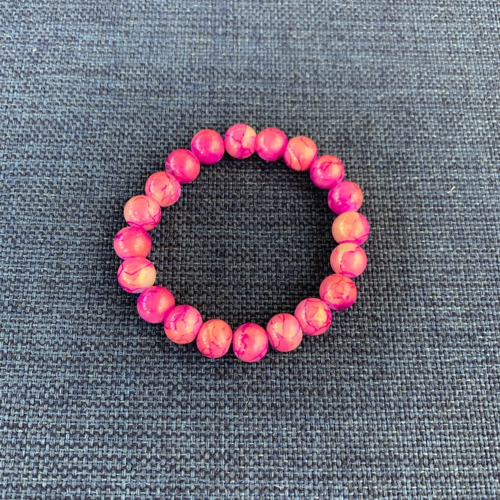 Bead bracelet pink
